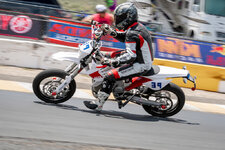 DSC_3460-XL.jpg DSC_3460-XL.jpg