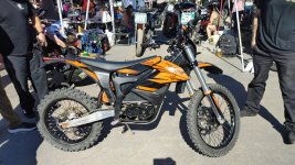 1011251427-XL.jpg 1011251427-XL.jpg