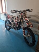 20220912_092549.jpg 20220912_092549.jpg